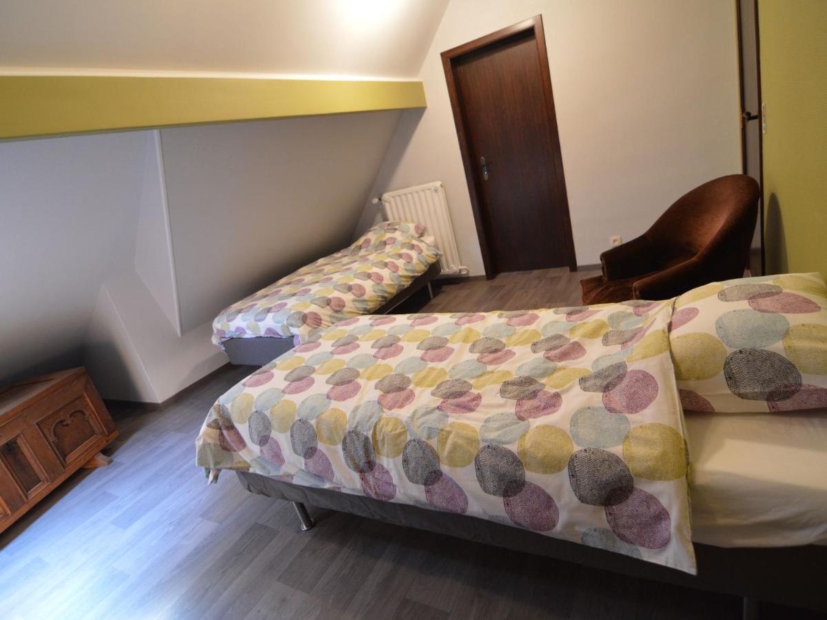 Elegant Villa In Stavelot With Fitness Playroom الغرفة الصورة