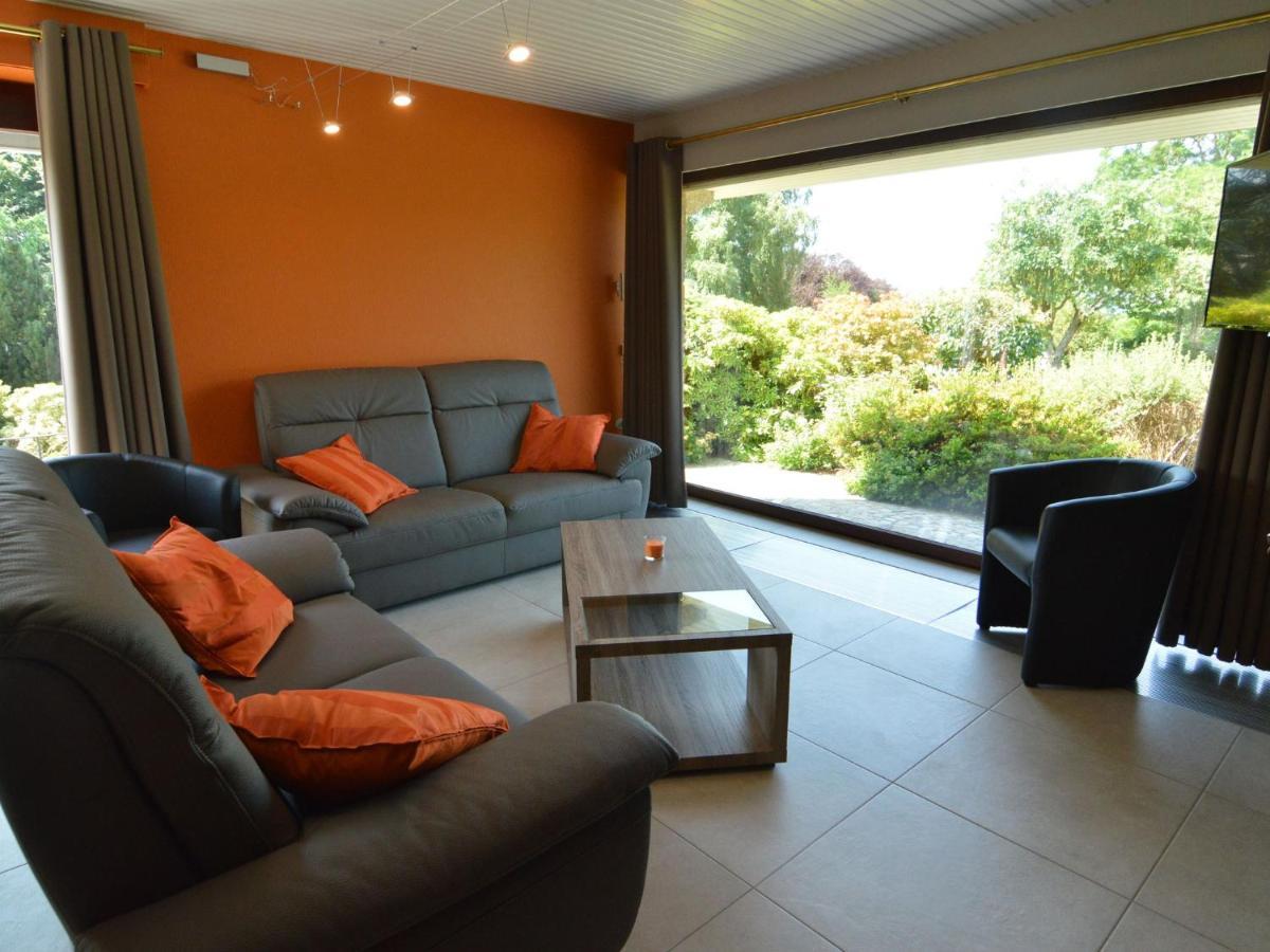 Elegant Villa In Stavelot With Fitness Playroom المظهر الخارجي الصورة